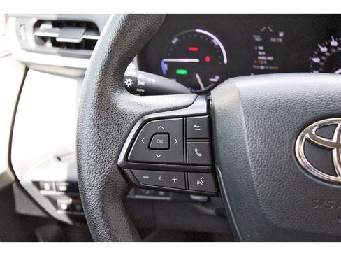 Used 2022 Toyota Sienna LE FWD image 21