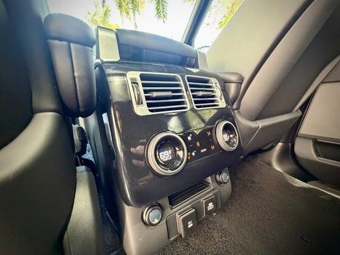 Used 2019 Land Rover Range Rover Supercharged image 31