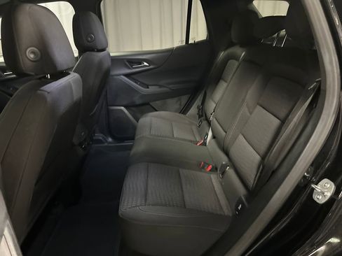 Used 2025 Chevrolet Equinox LT image 22