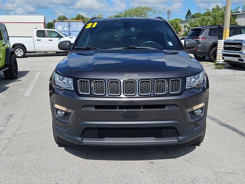 Used 2021 Jeep Compass Latitude w/ Sun and Sound Group image 3