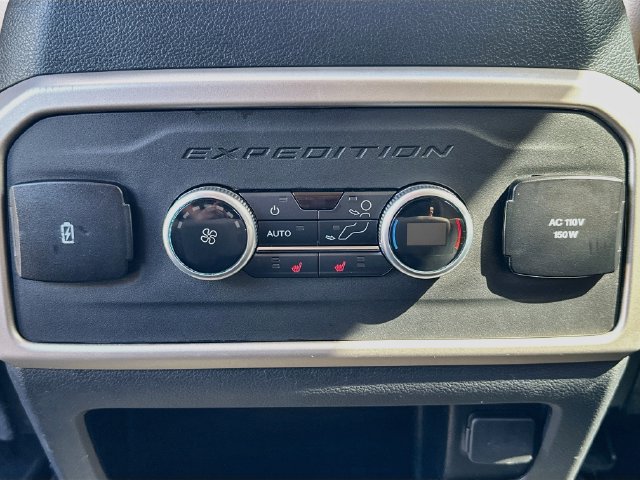 Used 2022 Ford Expedition Limited AWD/4WD image 28