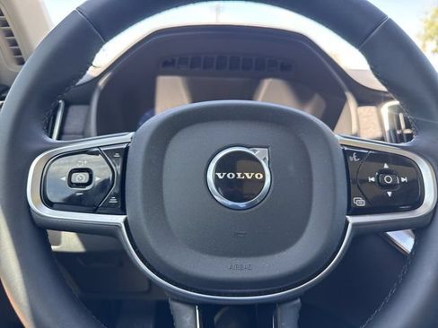 Certified 2025 Volvo XC90 B6 Plus w/ Protection Package Premier AWD/4WD image 33