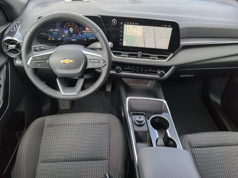 Used 2026 Chevrolet Equinox LT AWD/4WD image 28