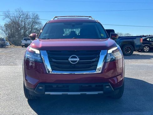 Used 2023 Nissan Pathfinder SL image 10