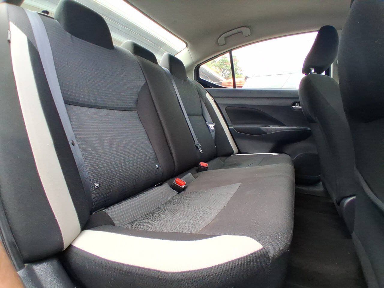 Used 2021 Nissan Versa SV FWD image 18