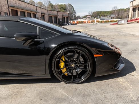 Used 2017 Lamborghini Huracan LP 610-4 image 15