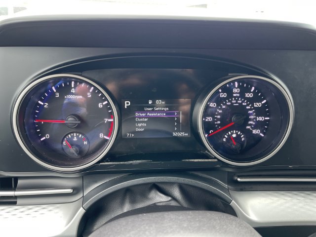 Used 2023 Kia Carnival LX FWD image 19