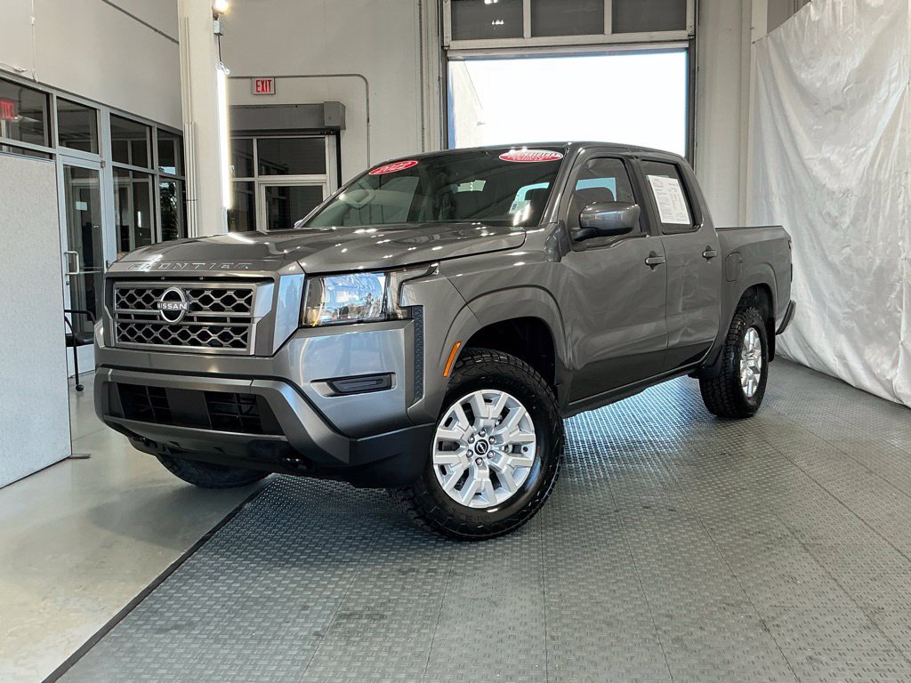 Used 2022 Nissan Frontier SV AWD/4WD image 2