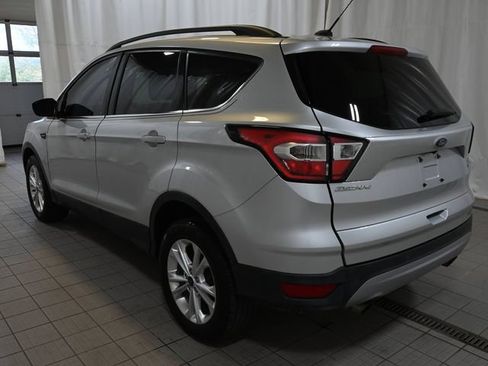 Used 2017 Ford Escape SE w/ Equipment Group 201A AWD/4WD image 11
