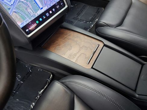 Used 2021 Tesla Model S AWD image 11