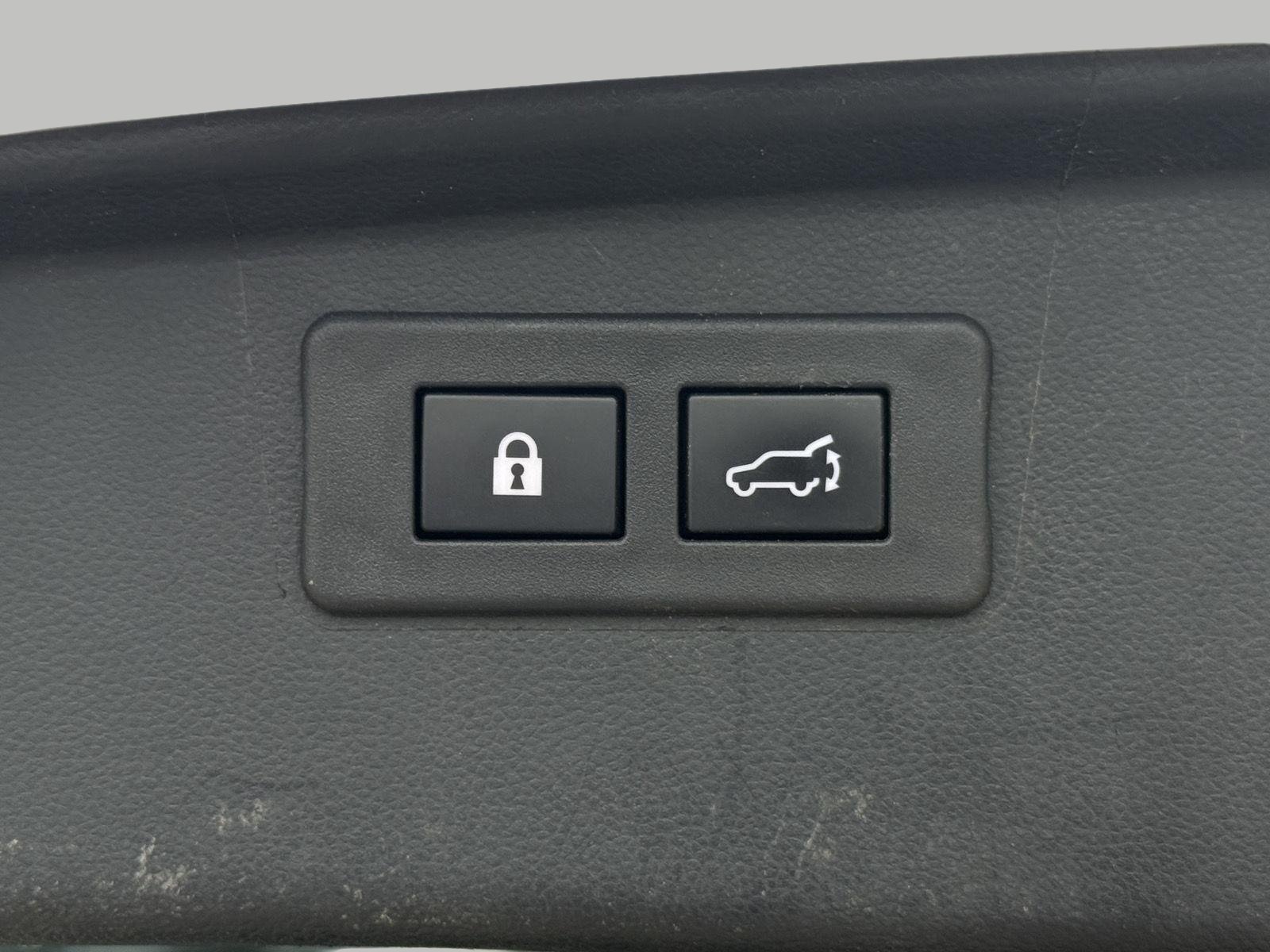 Used 2023 Subaru Outback Touring AWD/4WD image 19