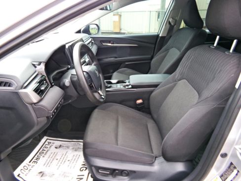 Used 2025 Toyota Camry LE w/ Convenience Package AWD/4WD image 12