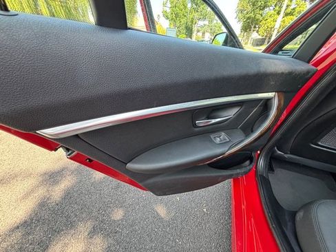 Used 2017 BMW 330i Sedan RWD image 35