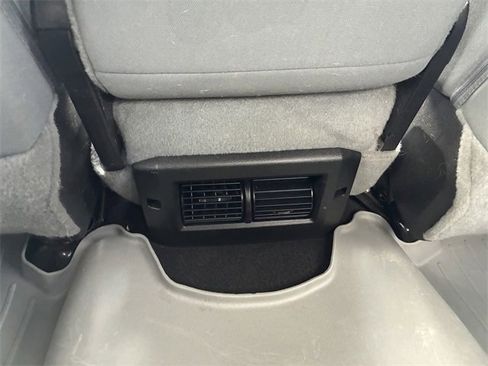 Used 2018 RAM 2500 Tradesman w/ Chrome Appearance Group image 18