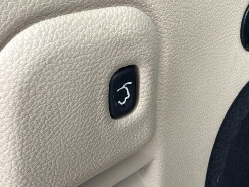 Used 2018 Jeep Grand Cherokee Limited image 14