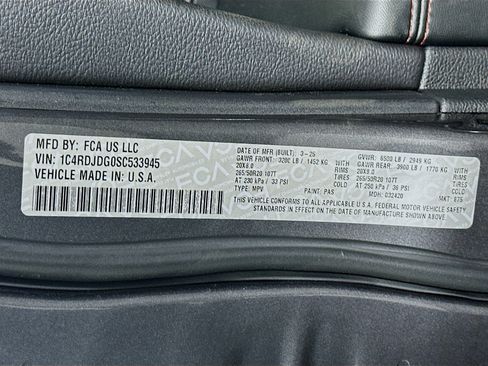 Used 2025 Dodge Durango GT AWD/4WD image 12