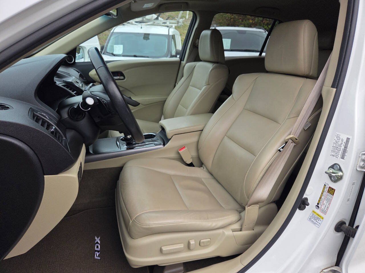 Used 2015 Acura RDX FWD image 15