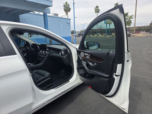 Used 2017 Mercedes-Benz C 300 Sedan w/ Premium 4 Package image 16
