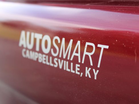 Used 2019 Dodge Challenger SXT image 6