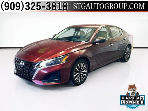 Used 2024 Nissan Altima 2.5 SV image 1