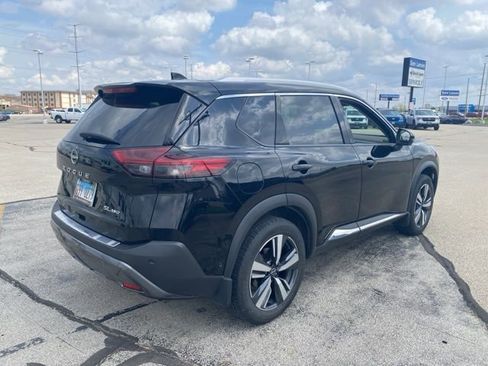 Used 2022 Nissan Rogue SL w/ SL Premium Package image 4