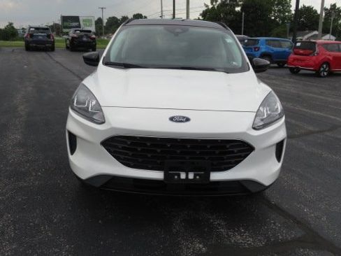 Certified 2022 Ford Escape SE w/ SE Sport Appearance Package image 11