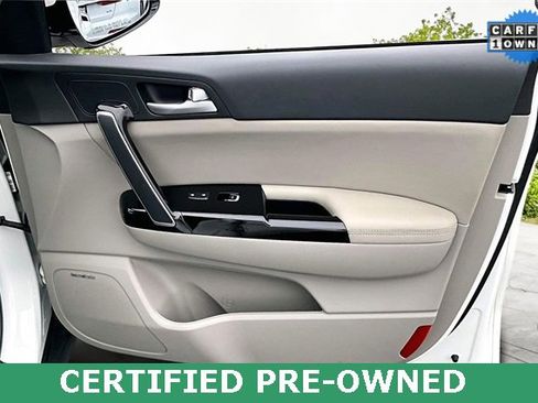 Certified 2022 Kia Sportage EX w/ EX Technology Package image 23