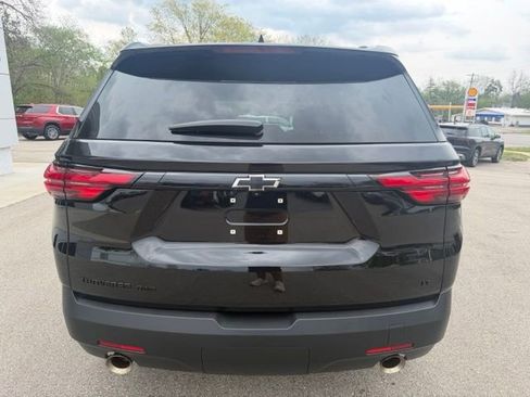 Used 2023 Chevrolet Traverse LT w/ Midnight/Sport Edition AWD/4WD image 4