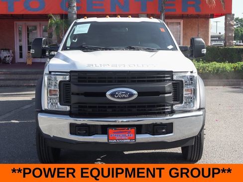 Used 2018 Ford F550 2WD Crew Cab Super Duty image 3