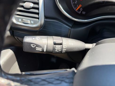 Used 2020 Jeep Grand Cherokee Altitude RWD image 34