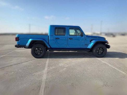 New 2026 Jeep Gladiator Sport image 14