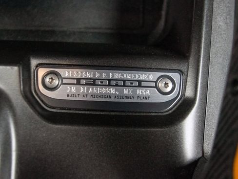 Used 2023 Ford Bronco Badlands image 24