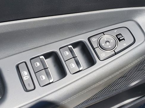 Used 2023 Hyundai Santa Fe SEL FWD image 18