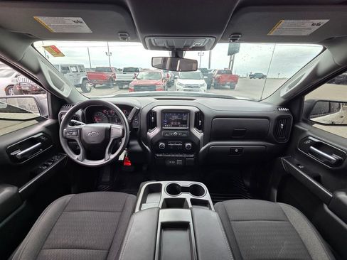 Used 2022 Chevrolet Silverado 1500 Custom Trail Boss image 25