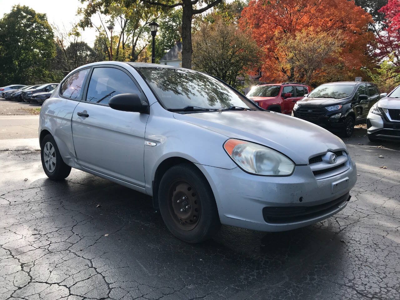 Used 2009 Hyundai Accent GS w/ Popular Equipment Pkg 2 FWD image 2