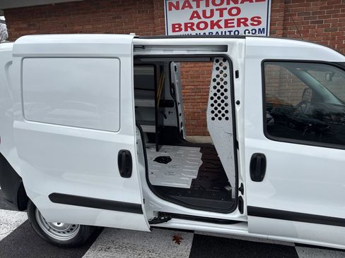 Used 2019 RAM ProMaster City Tradesman image 38