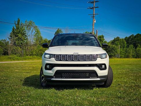 New 2026 Jeep Compass Limited AWD/4WD image 8