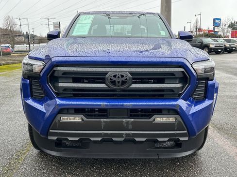 Certified 2025 Toyota Tacoma SR5 image 2