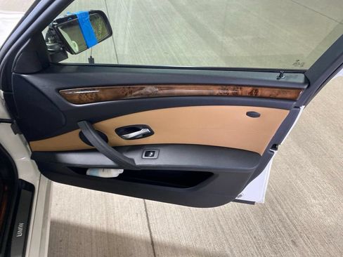 Used 2010 BMW 528i Sedan RWD image 10