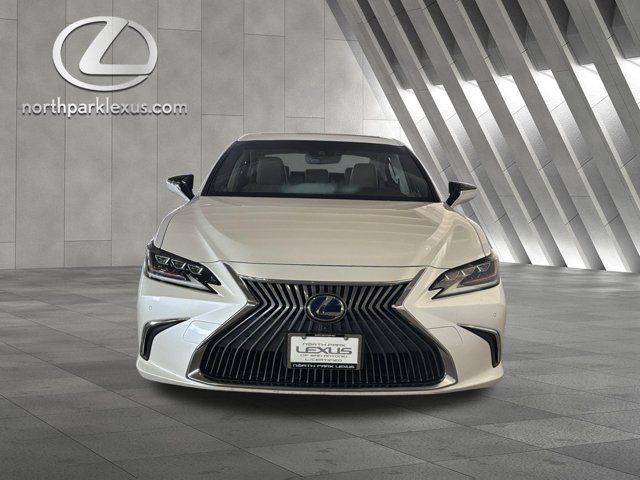 Used 2019 Lexus ES 300h w/ Accessory Package 2 FWD image 27