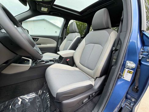 Used 2026 Subaru Forester Premium AWD/4WD image 13