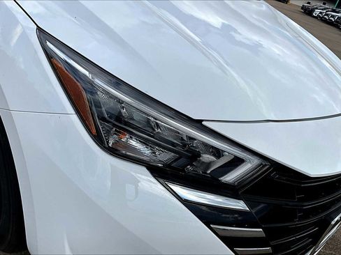 New 2025 Nissan Versa S w/ Trunk Package image 19