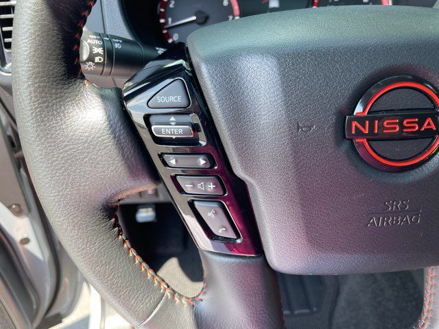 Used 2023 Nissan Frontier PRO-4X w/ Pro-4X Premium Package AWD/4WD image 11