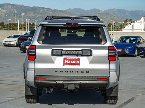 New 2026 Toyota 4Runner SR5 image 6