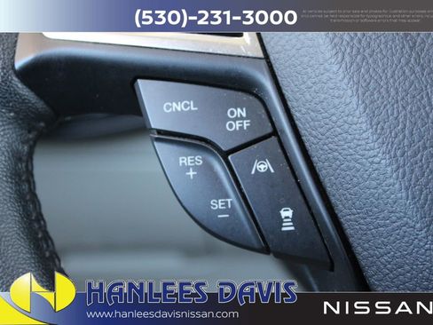 Used 2022 Ford Edge Titanium w/ Equipment Group 301A AWD/4WD image 30
