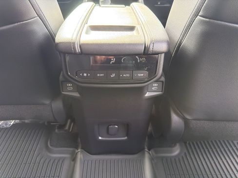 New 2026 Toyota Grand Highlander XLE FWD image 22