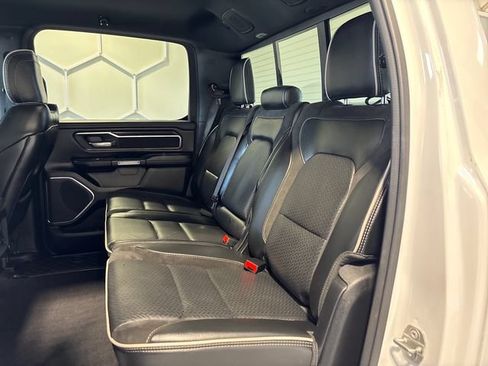 Used 2025 RAM 1500 Laramie AWD/4WD image 15