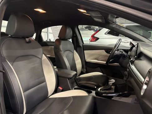 Used 2020 Kia Forte EX FWD image 18