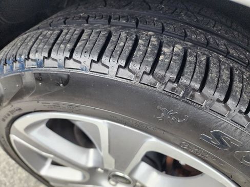 Used 2015 Land Rover Range Rover Sport HSE image 45