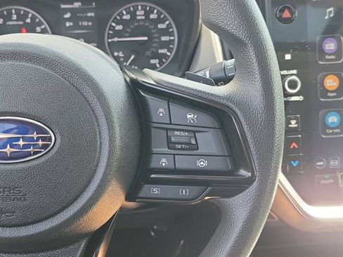 Used 2025 Subaru Crosstrek 2.5i Premium AWD/4WD image 8